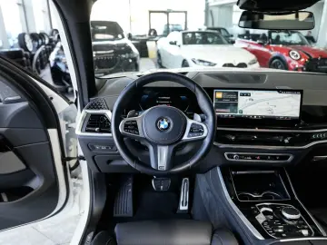 BMW X5 xDrive30d M SPORT PRO 7.Sitze 360K Luftf. AHK