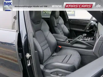 PORSCHE Cayenne GTS Matrix Pano AHK Luftfed. PDCC  360