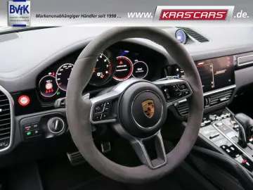 PORSCHE Cayenne GTS Matrix Pano AHK Luftfed. PDCC  360
