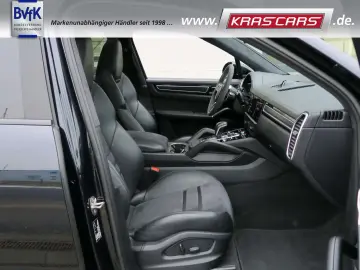 PORSCHE Cayenne GTS Matrix Pano AHK Luftfed. PDCC  360