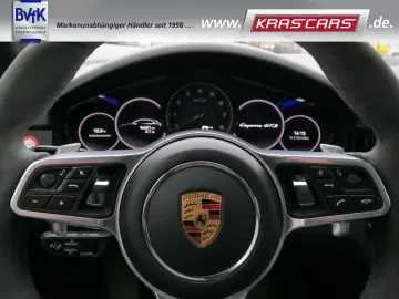 PORSCHE Cayenne GTS Matrix Pano AHK Luftfed. PDCC  360