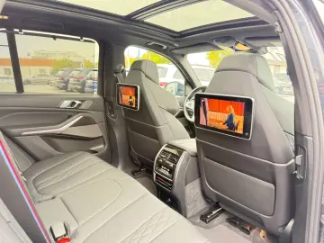 BMW X5 M50 INDIVIDUAL 3xTV 360 ACC HUD AHK LASER DAB