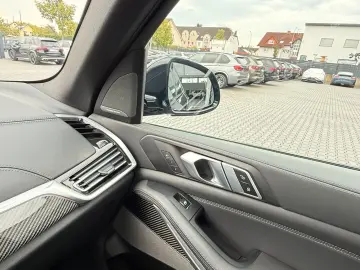 BMW X5 M50 INDIVIDUAL 3xTV 360 ACC HUD AHK LASER DAB