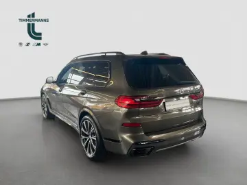 BMW X7 M50i Bowers AHK SkyLounge FondEntertainment