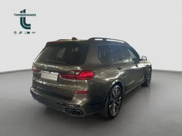 BMW X7 M50i Bowers AHK SkyLounge FondEntertainment
