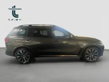 BMW X7 M50i Bowers AHK SkyLounge FondEntertainment
