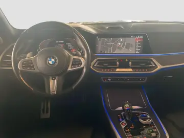 BMW X7 M50i Bowers AHK SkyLounge FondEntertainment