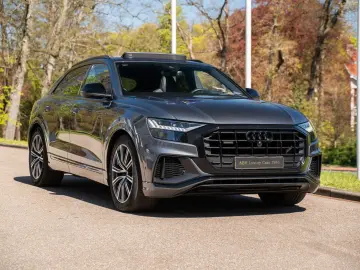AUDI Q8 60 TFSI e quattro tiptronic competit. pl