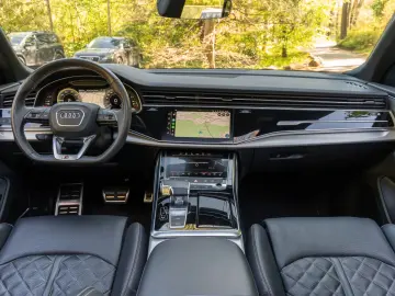 AUDI Q8 60 TFSI e quattro tiptronic competit. pl