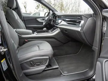 AUDI Q7 45 TDI quattro MATRIX NAVI AHK STANDHZ PANO