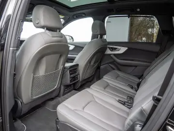 AUDI Q7 45 TDI quattro MATRIX NAVI AHK STANDHZ PANO