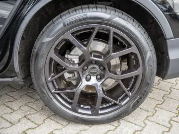 AUDI Q7 45 TDI quattro MATRIX NAVI AHK STANDHZ PANO
