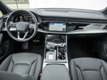 AUDI Q7 45 TDI quattro MATRIX NAVI AHK STANDHZ PANO