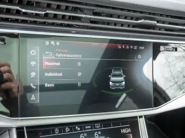 AUDI Q7 45 TDI quattro MATRIX NAVI AHK STANDHZ PANO
