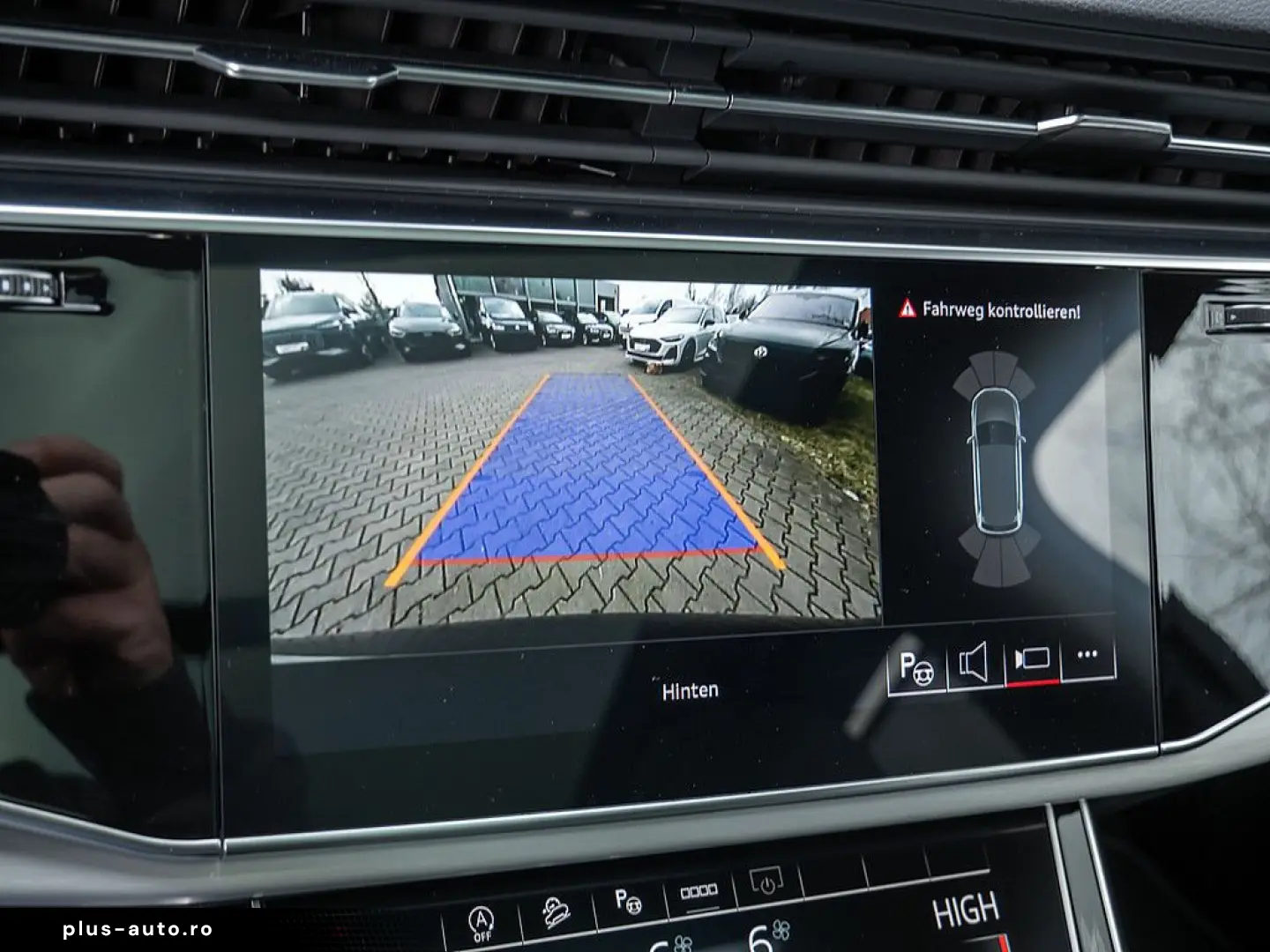 AUDI Q7 45 TDI quattro MATRIX NAVI AHK STANDHZ PANO