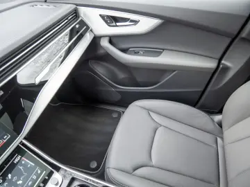 AUDI Q7 45 TDI quattro MATRIX NAVI AHK STANDHZ PANO