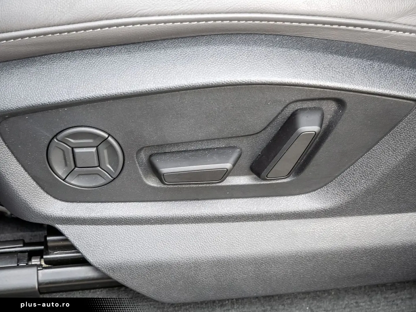 AUDI Q7 45 TDI quattro MATRIX NAVI AHK STANDHZ PANO