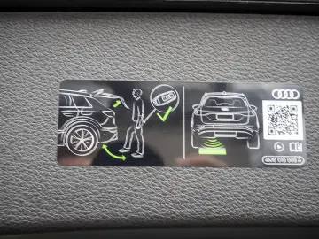 AUDI Q7 45 TDI quattro MATRIX NAVI AHK STANDHZ PANO