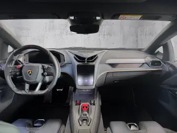 LAMBORGHINI Revuelto Verde Turbine Lucido  XPEL  Sport Seats