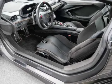 LAMBORGHINI Revuelto Verde Turbine Lucido  XPEL  Sport Seats