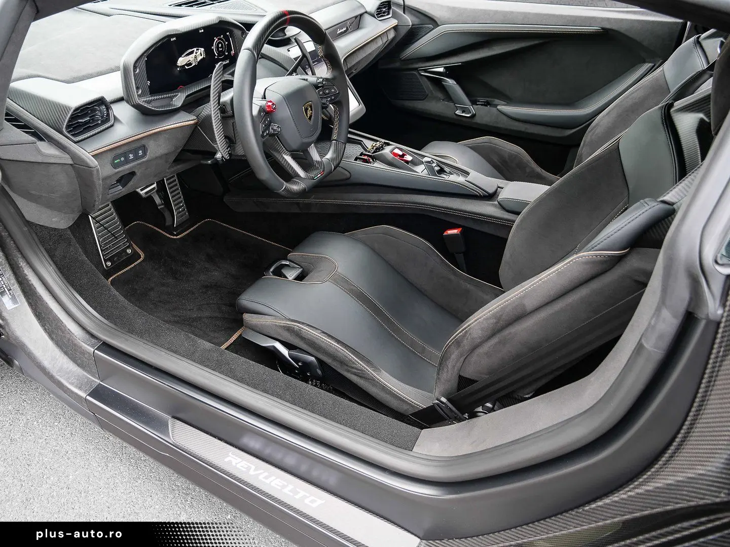 LAMBORGHINI Revuelto Verde Turbine Lucido  XPEL  Sport Seats