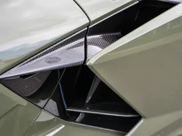 LAMBORGHINI Revuelto Verde Turbine Lucido  XPEL  Sport Seats