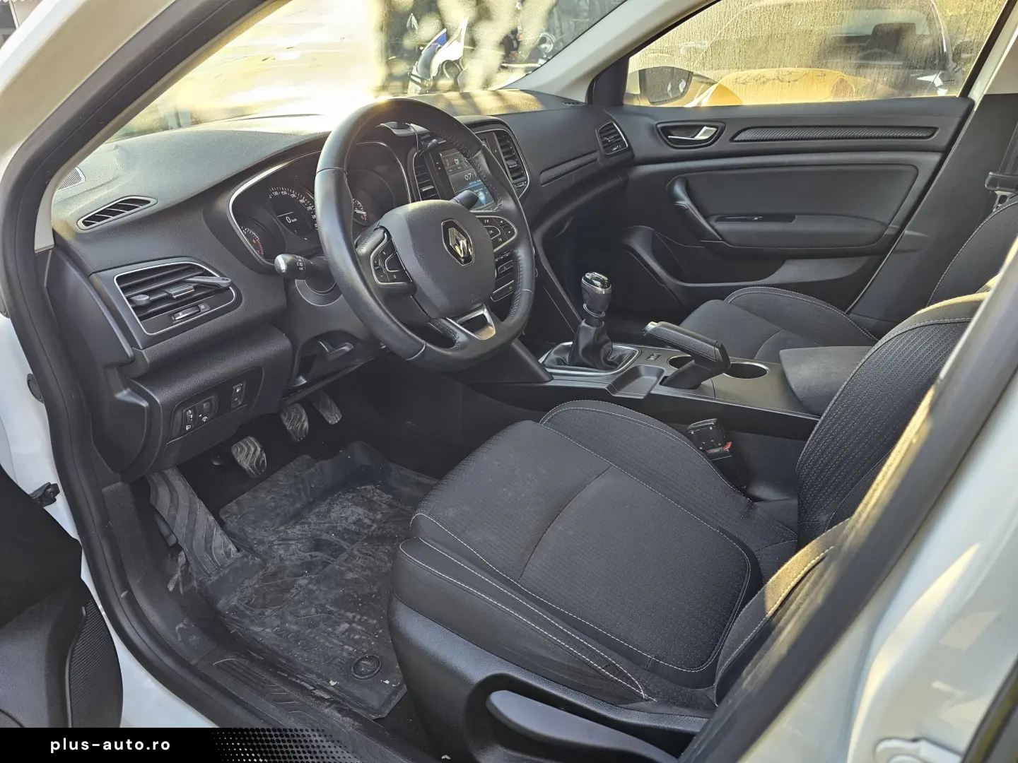 Renault Megane IV Sedane 1.3i 140cp Euro6 2020