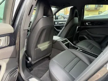 PORSCHE Panamera 4 S E-Hybrid InnoDrive Sportdesign 21