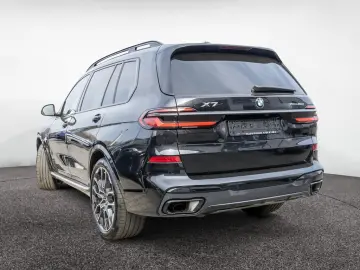 BMW X7 xDrive 40d M-Sport 360  PANO SITZBELÜFTUNG