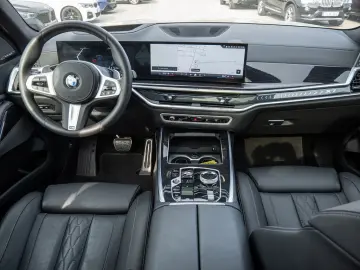 BMW X7 xDrive 40d M-Sport 360  PANO SITZBELÜFTUNG