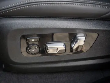BMW X7 xDrive 40d M-Sport 360  PANO SITZBELÜFTUNG
