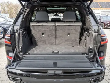 BMW X7 xDrive 40d M-Sport 360  PANO SITZBELÜFTUNG