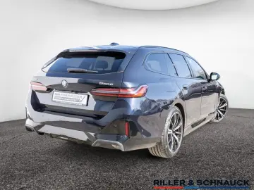 BMW 550e Touring xD M Sport Pro AHK PANO B&W HUD