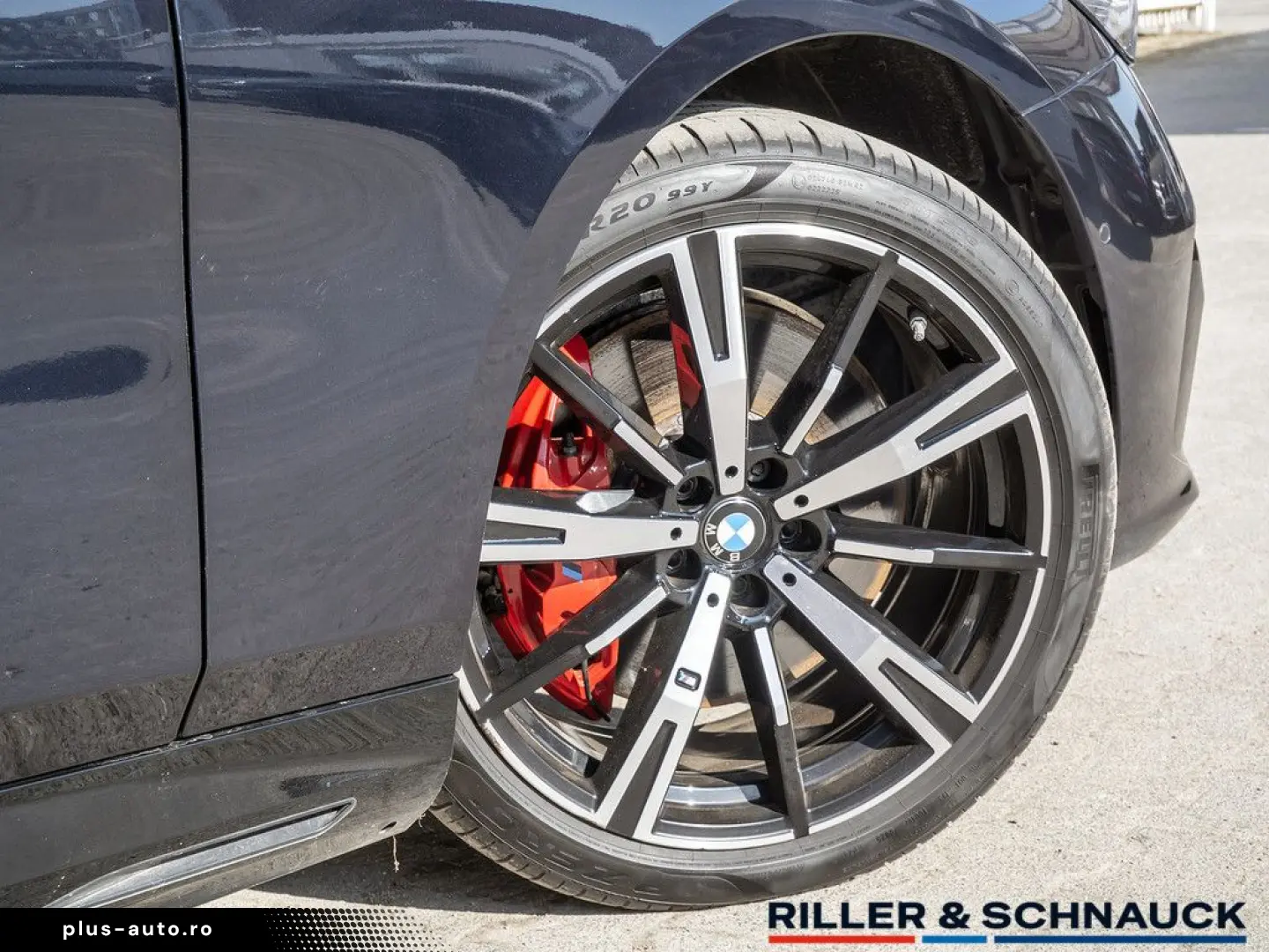 BMW 550e Touring xD M Sport Pro AHK PANO B&W HUD