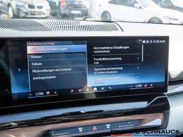 BMW 550e Touring xD M Sport Pro AHK PANO B&W HUD