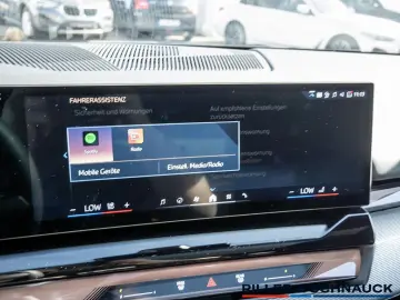 BMW 550e Touring xD M Sport Pro AHK PANO B&W HUD