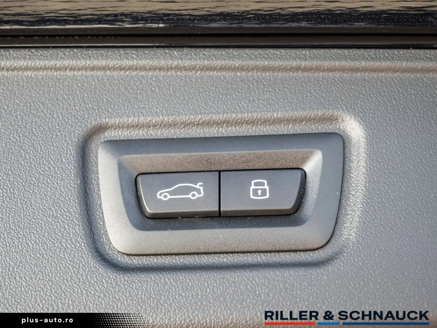 BMW 550e Touring xD M Sport Pro AHK PANO B&W HUD