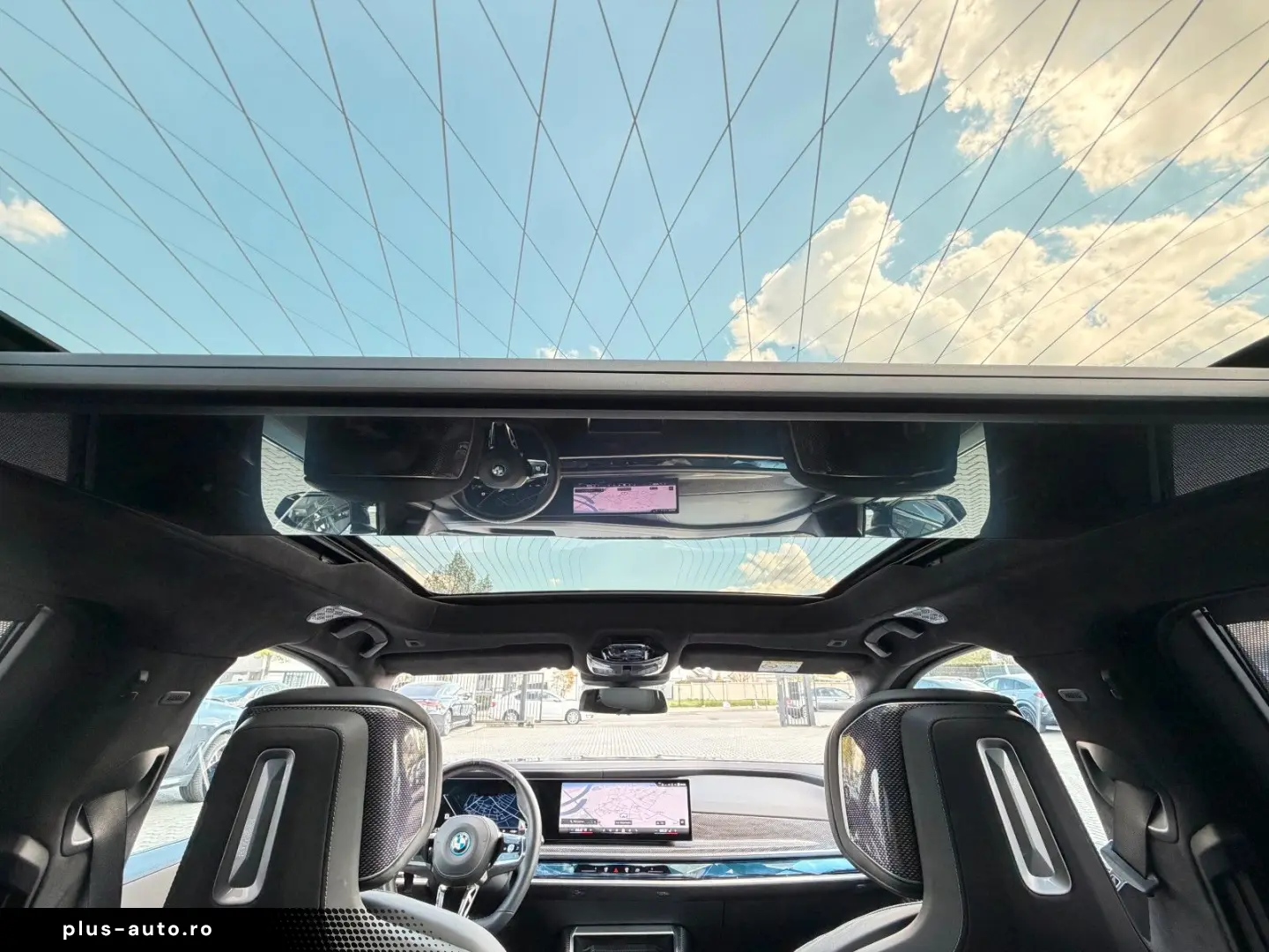 BMW M760e xDrive Two Tone Individual 3xTV SkyLounge
