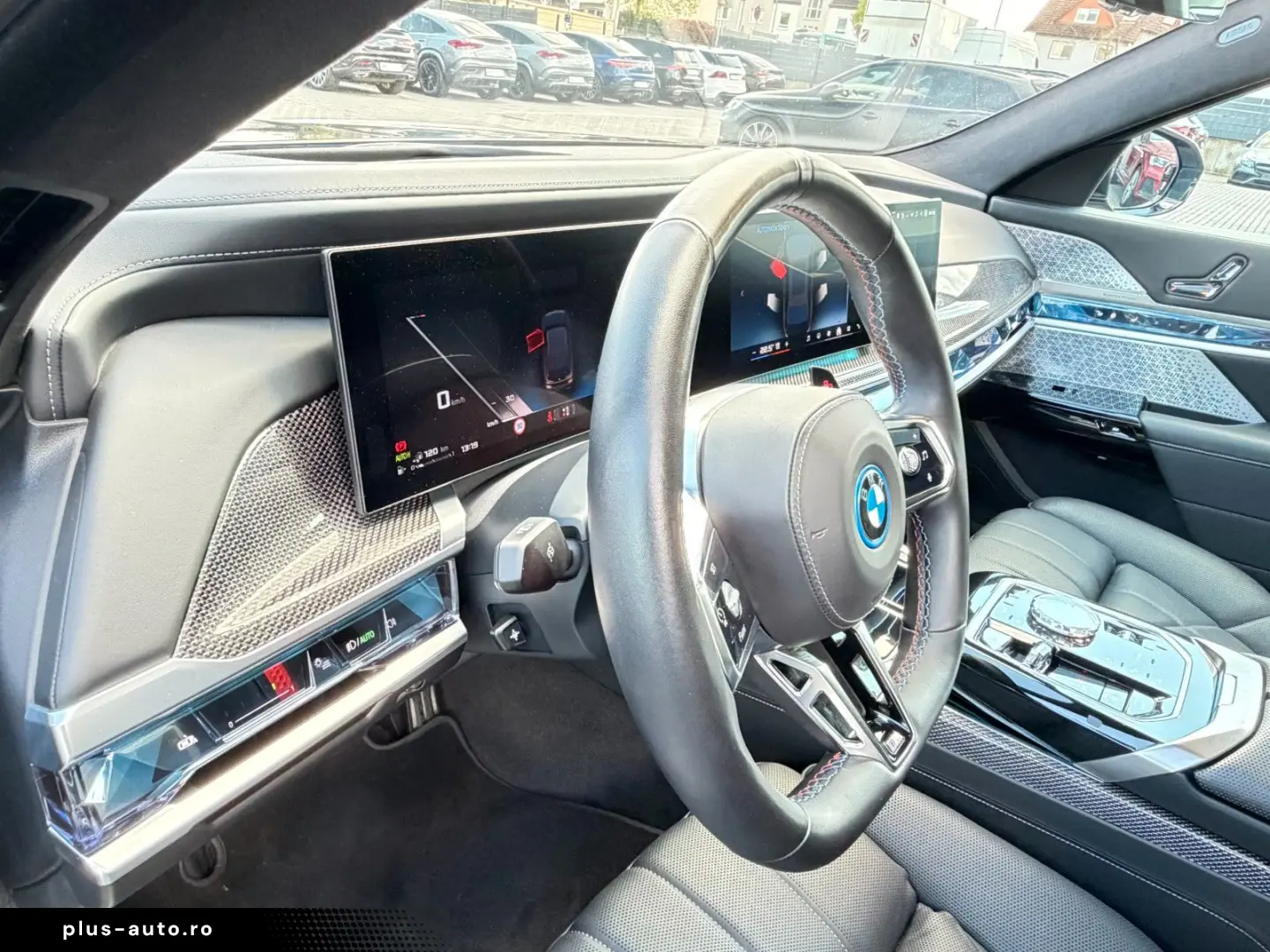 BMW M760e xDrive Two Tone Individual 3xTV SkyLounge