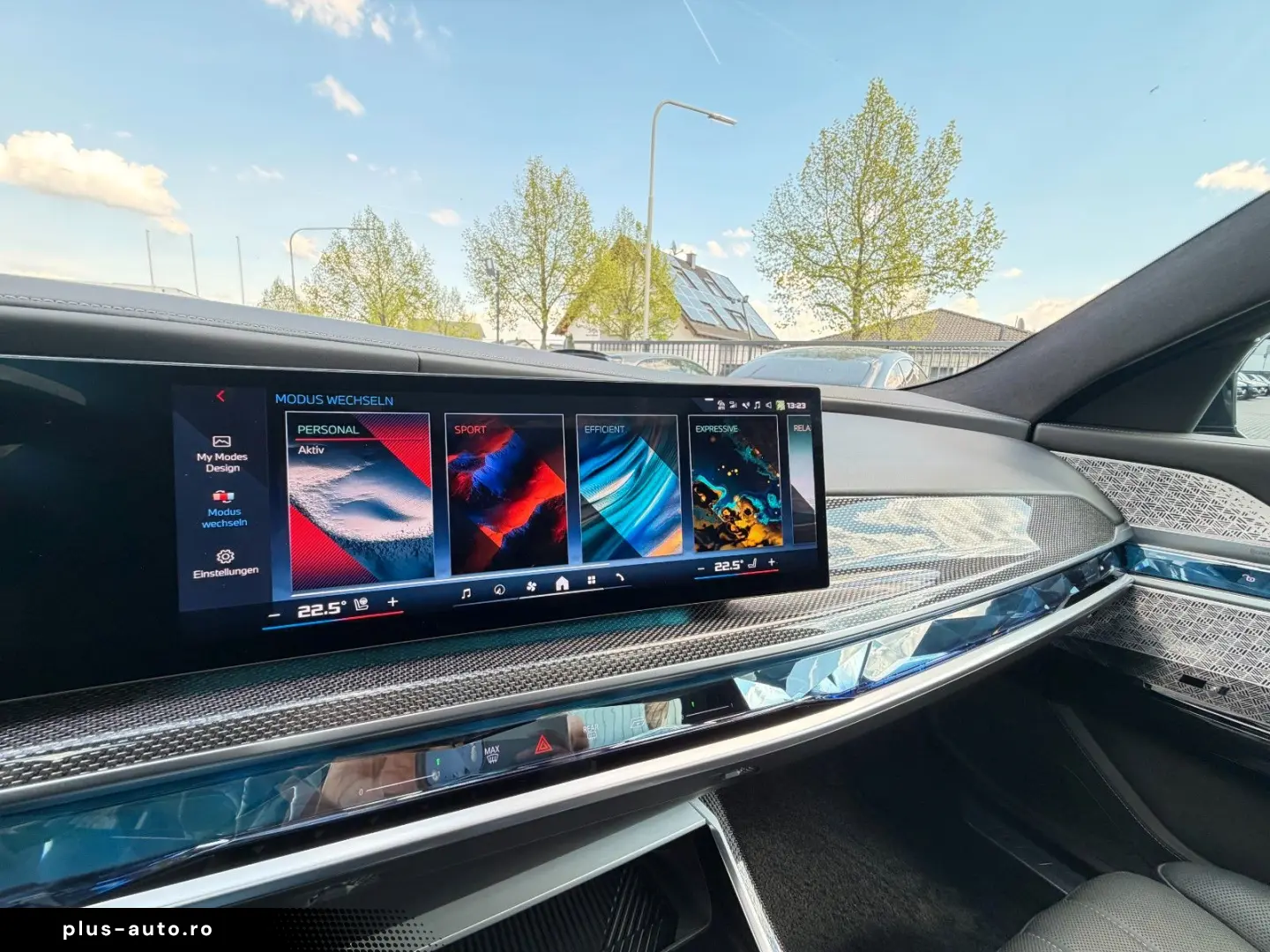 BMW M760e xDrive Two Tone Individual 3xTV SkyLounge