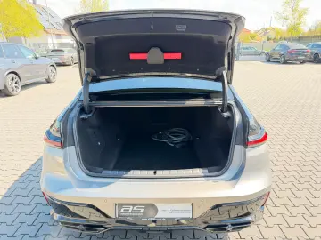BMW M760e xDrive Two Tone Individual 3xTV SkyLounge
