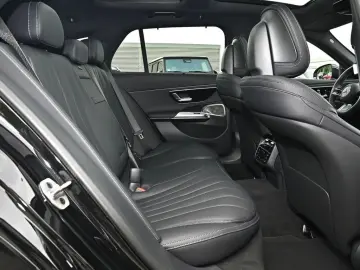 MERCEDES-BENZ E 450 d 4M T AMG Line AHK Standhz. Dis&hellip;