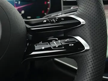 MERCEDES-BENZ E 450 d 4M T AMG Line AHK Standhz. Dis&hellip;