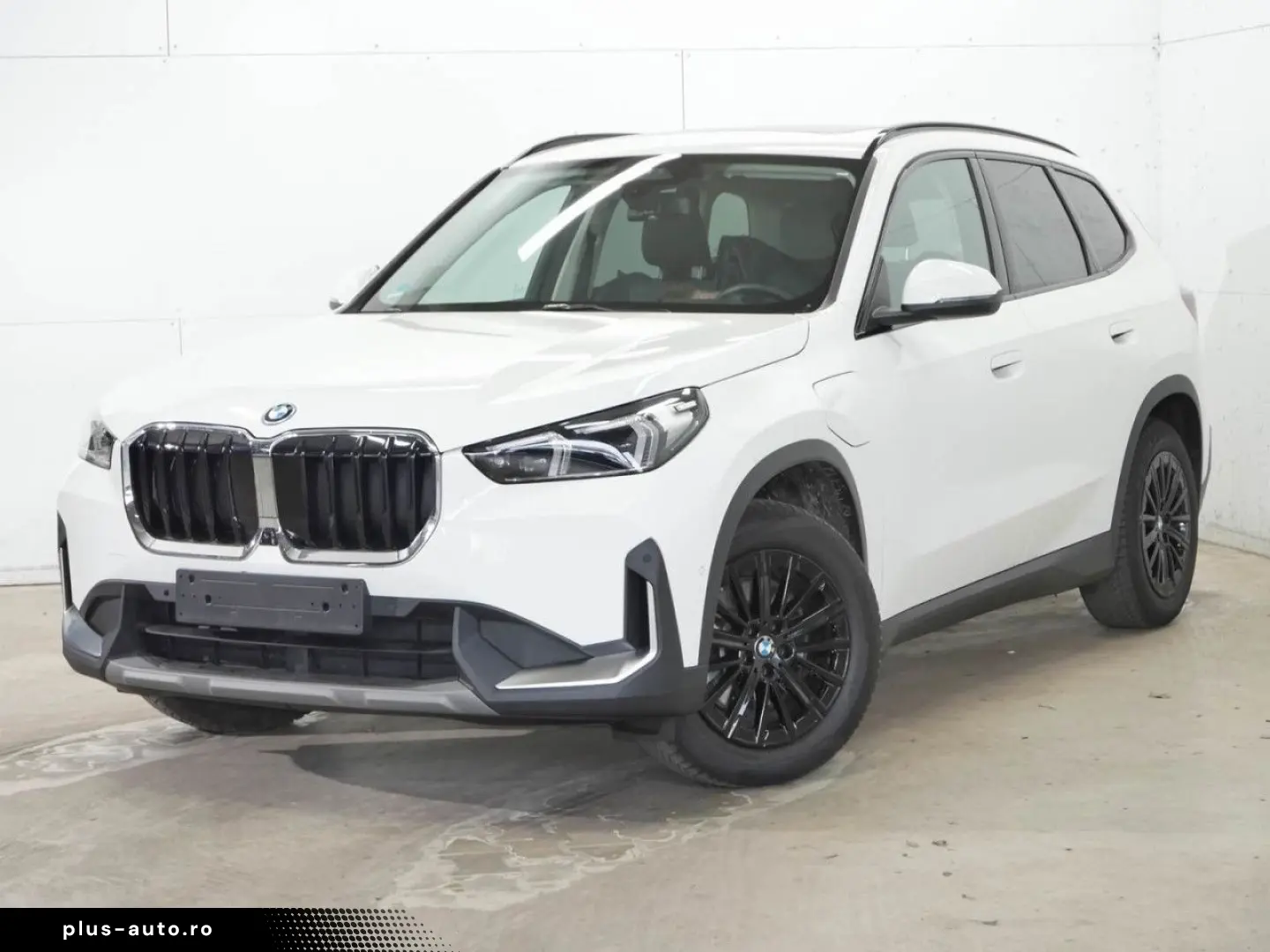 BMW X1 xDrive25e PANO HUD DA  AHK H K PA  SpoSi MEMO