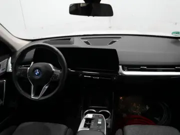 BMW X1 xDrive25e PANO HUD DA  AHK H K PA  SpoSi MEMO