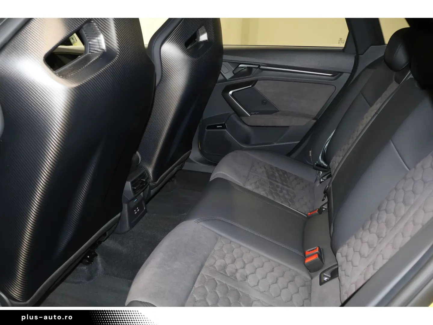 AUDI RS3 Sportback quattro UPE91 Keramik Schalensitze