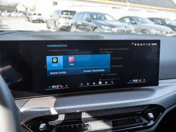 BMW M4 Cabrio xDrive Competition H K NAVI ACC HUD