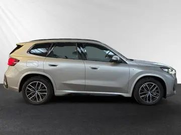 BMW X1 xDrive25e M Sportpaket Parkass. 18 LMR