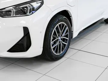 BMW X1 xDrive30e M-Sport Aut Nav HuD LED AHK Komfzg