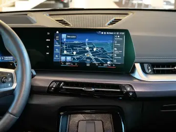 BMW X1 xDrive30e M-Sport Aut Nav HuD LED AHK Komfzg